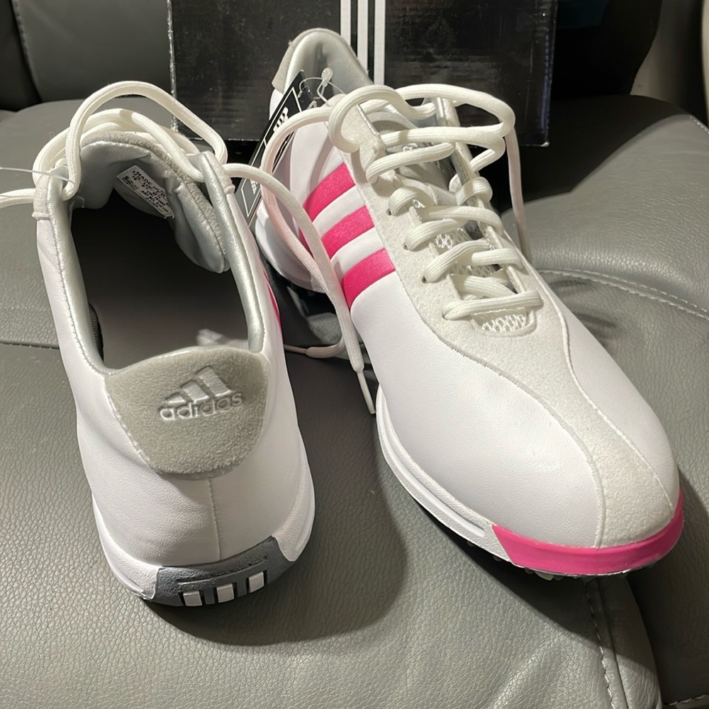 Brand New Women’s Adidas golf cleats